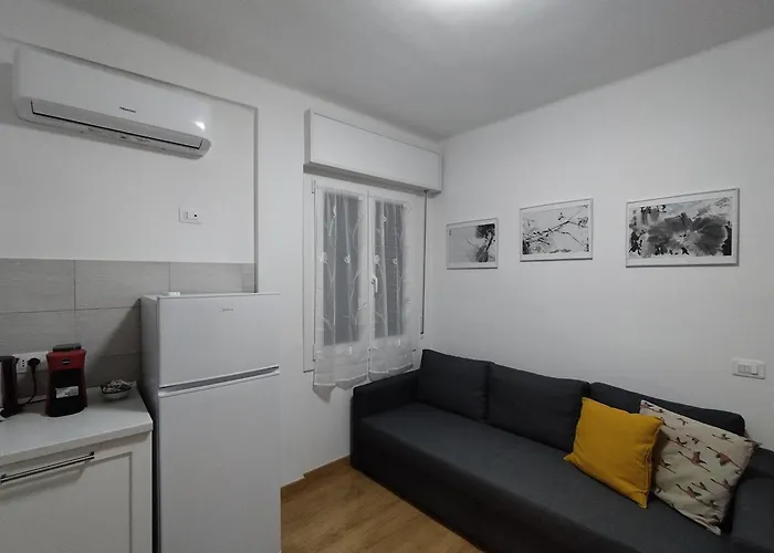 Sunny House - Ariston In 3 Minuti * Sanremo